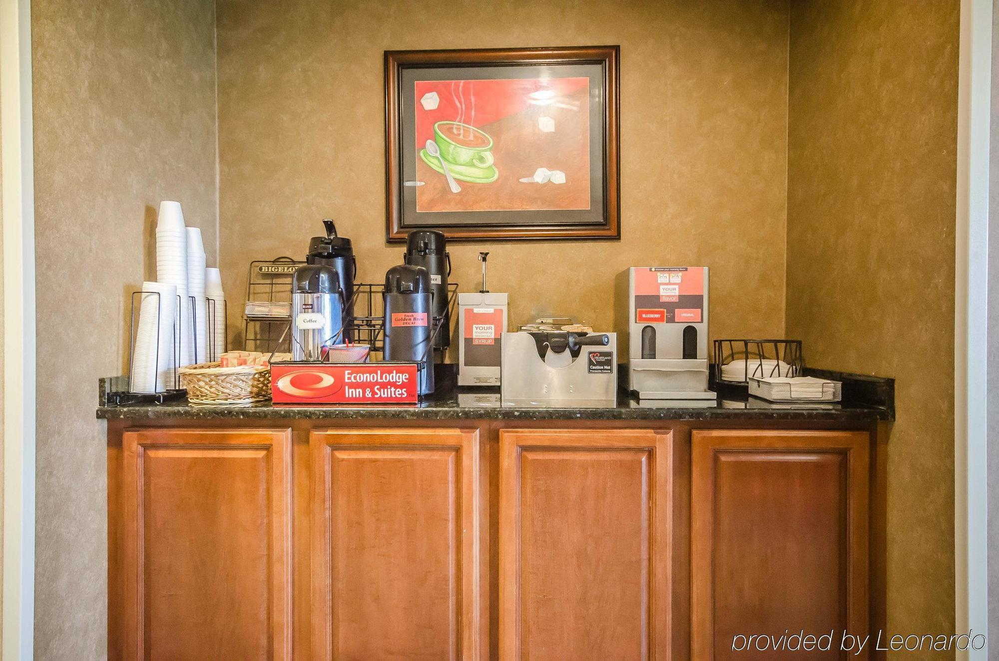 Econo Lodge Inn & Suites Evansville Stevenson Екстер'єр фото