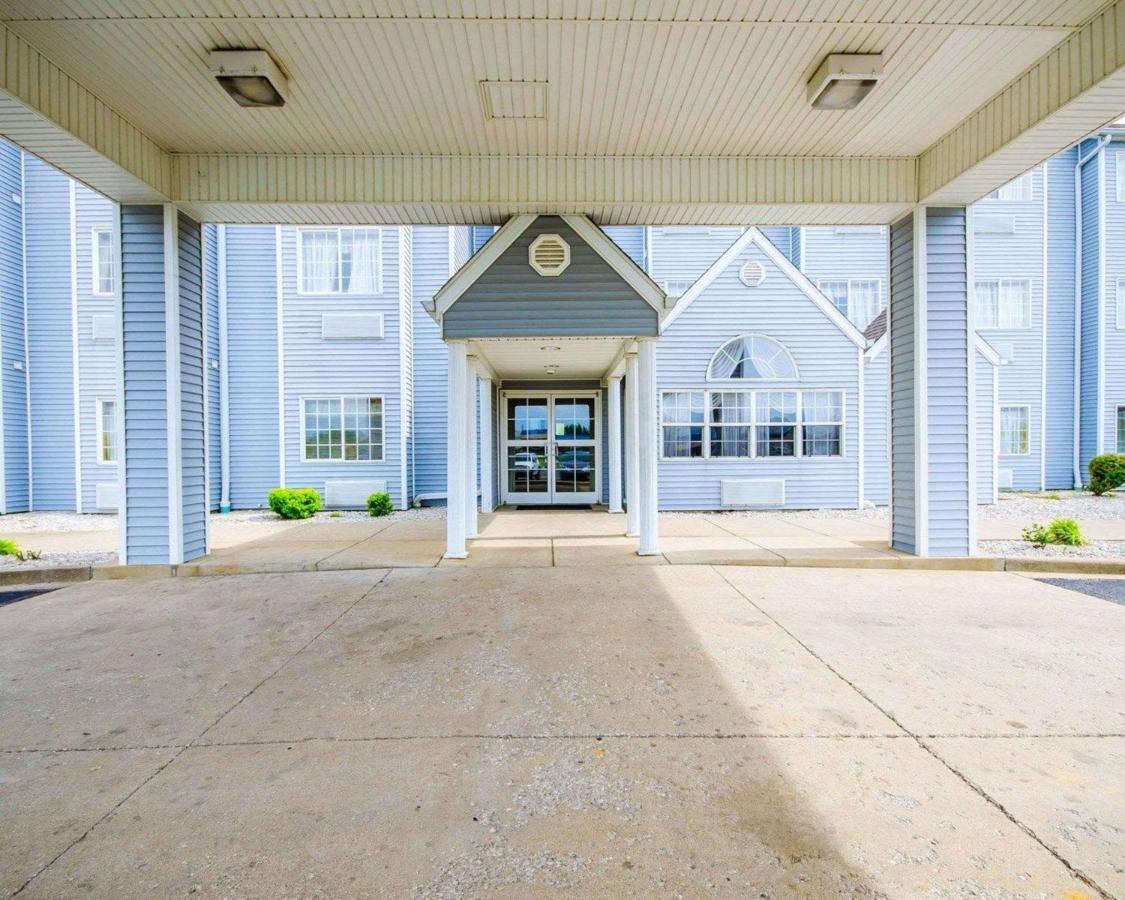Econo Lodge Inn & Suites Evansville Stevenson Екстер'єр фото